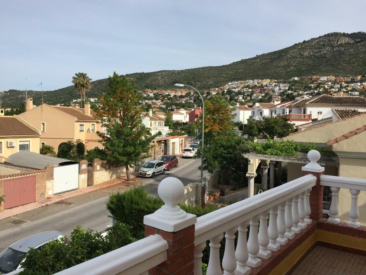 Con Barbacoa, Chimenea Y Piscina En Casa de vacances Alhaurín de la Torre